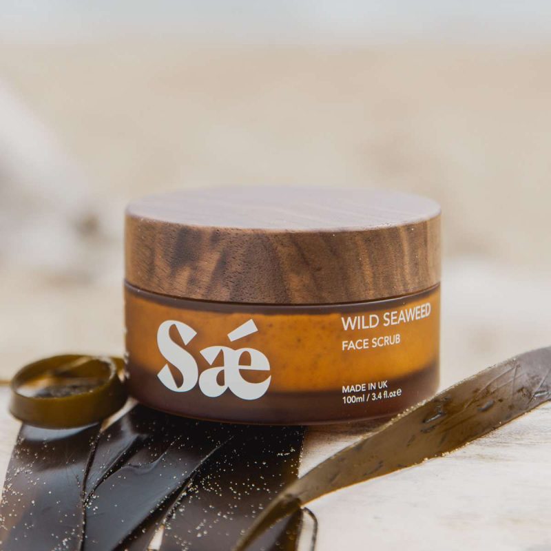 sae seaweed exfoliating face scrub in glass jar